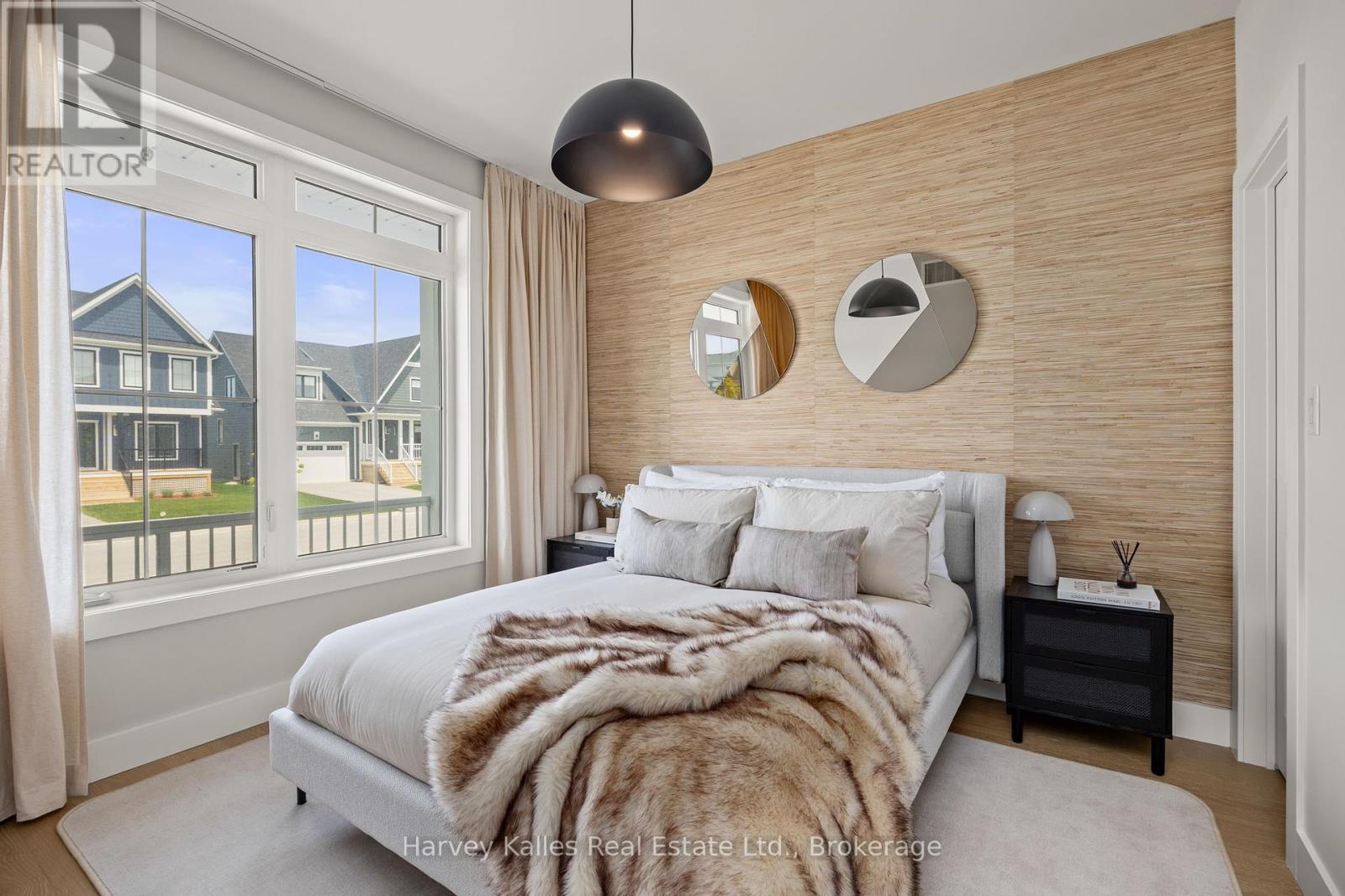 Photo 17 of 113 Black Willow Street, Blue Mountains ON