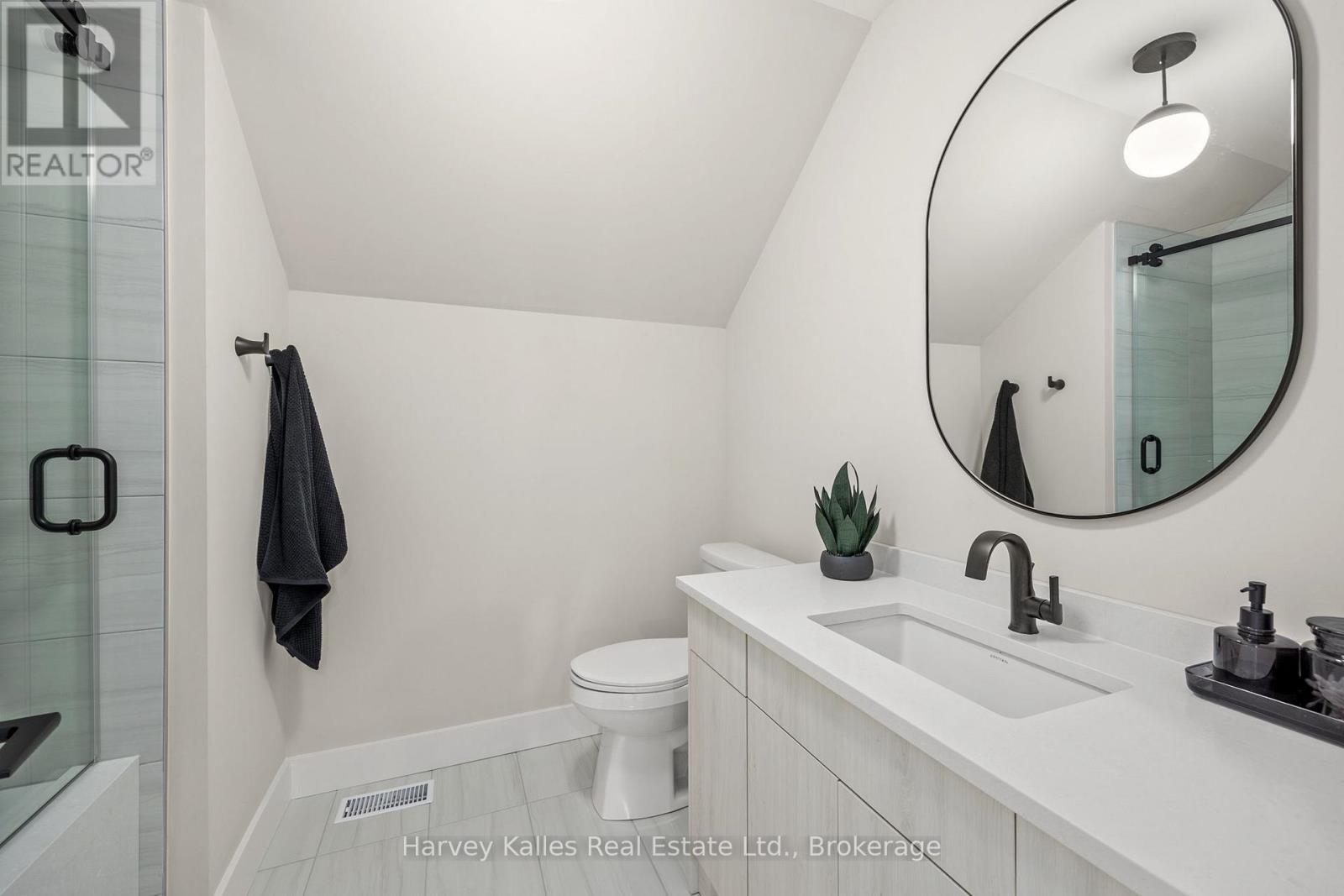 Photo 23 of 113 Black Willow Street, Blue Mountains ON