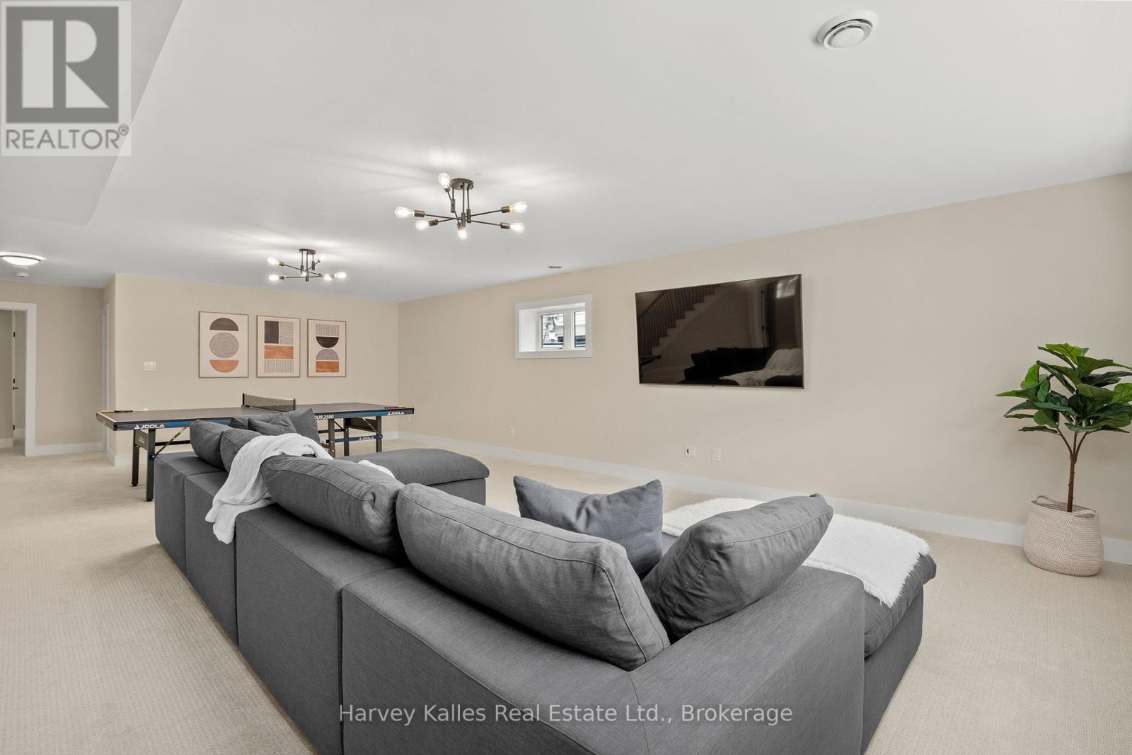 Photo 25 of 113 Black Willow Street, Blue Mountains ON