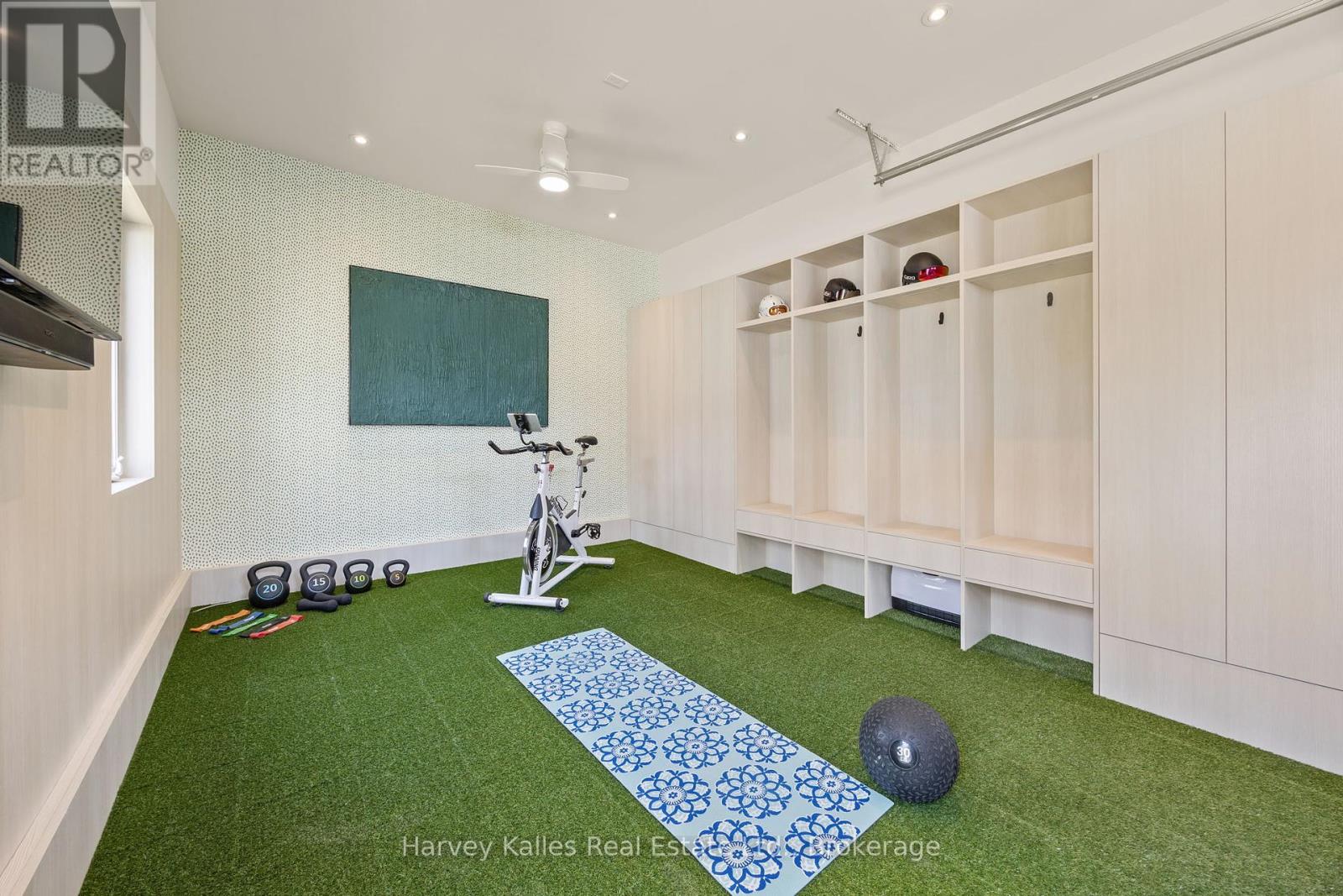 Photo 32 of 113 Black Willow Street, Blue Mountains ON