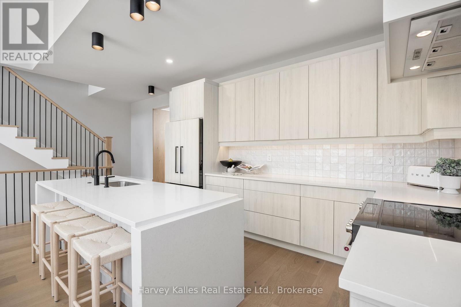 Photo 5 of 113 Black Willow Street, Blue Mountains ON