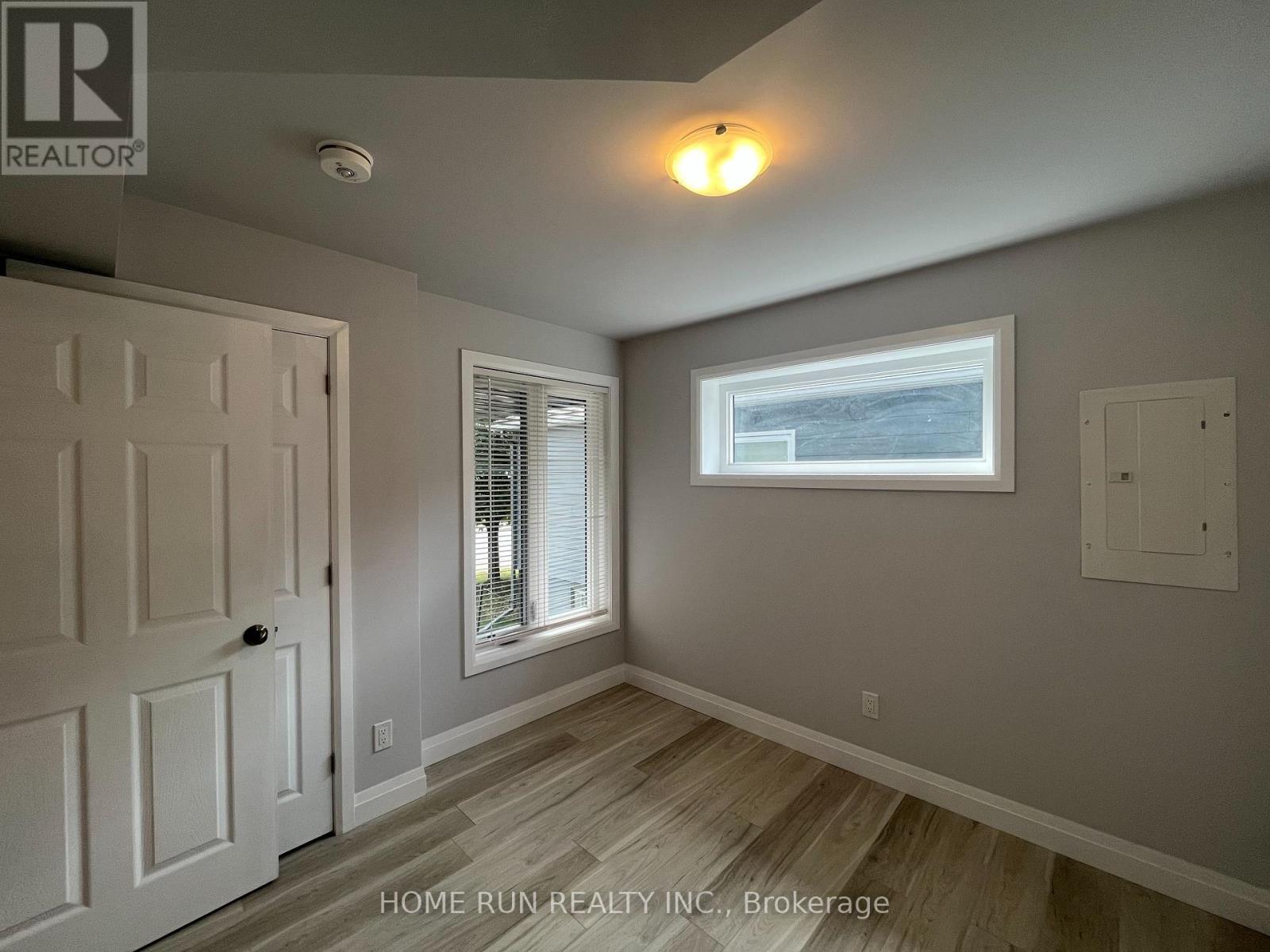 Photo 14 of B 87 Queen Mary Street, Ottawa ON