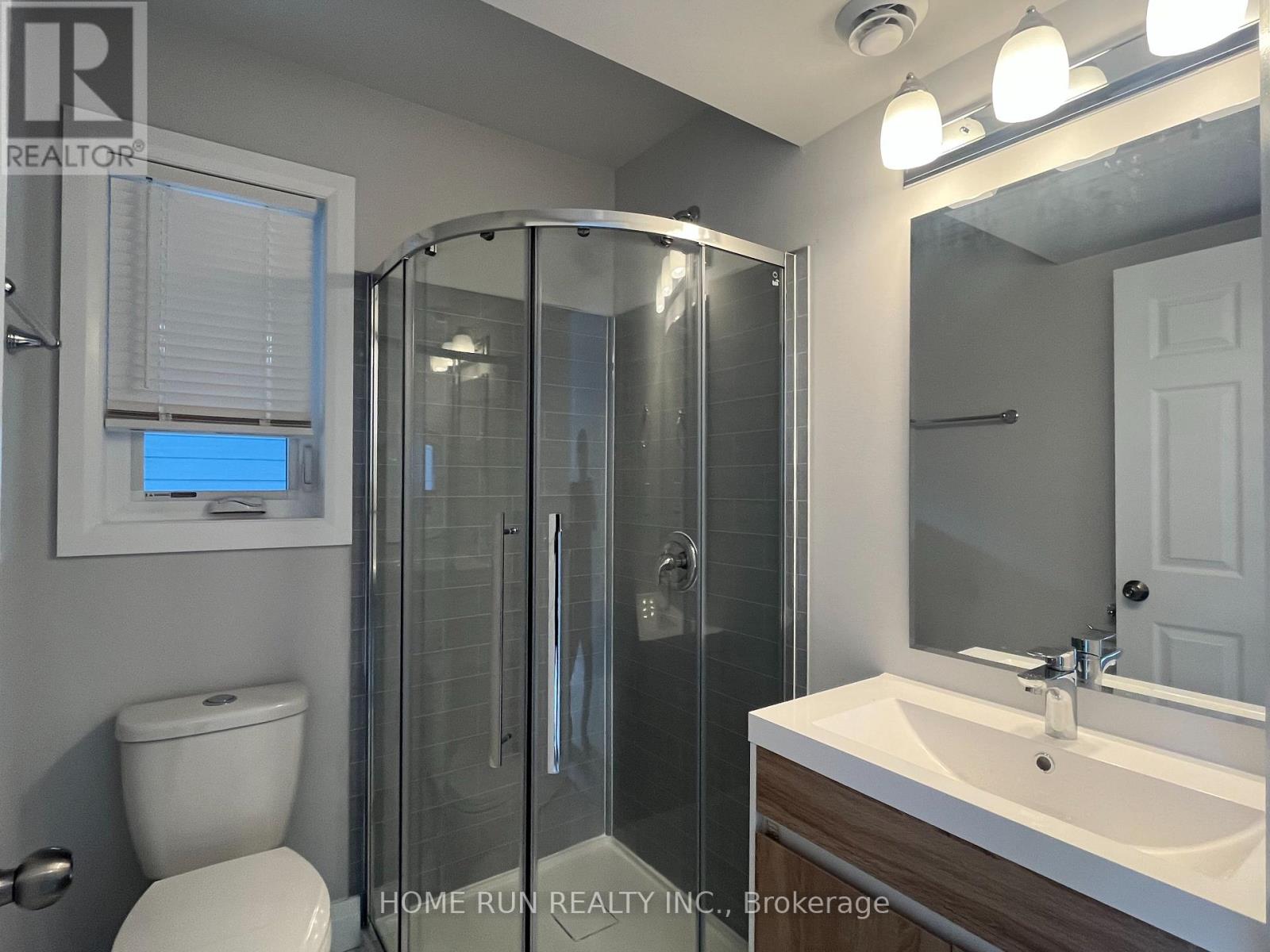 Photo 9 of B 87 Queen Mary Street, Ottawa ON