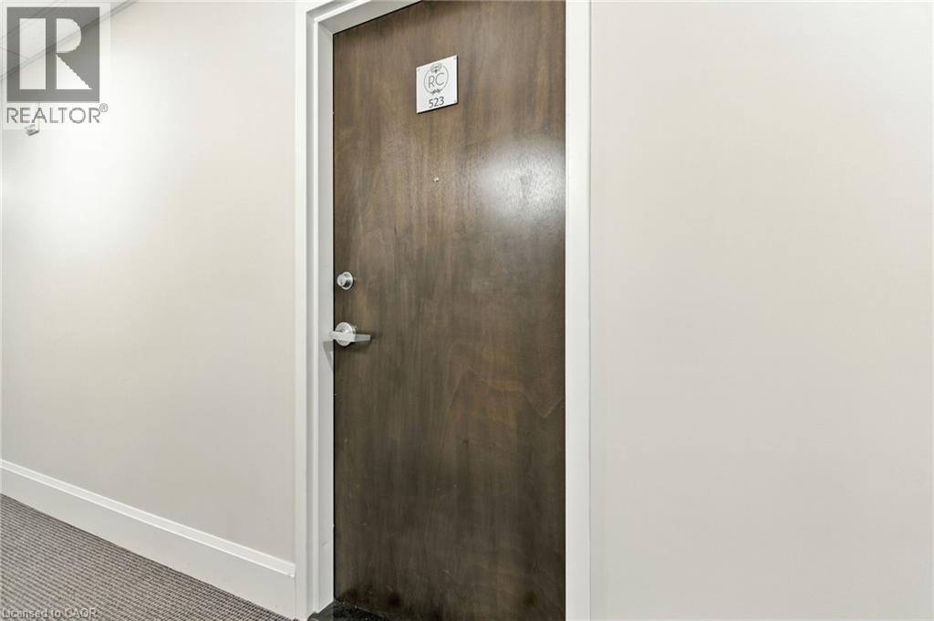Photo 5 of 118 King Street E Unit 523, Hamilton ON