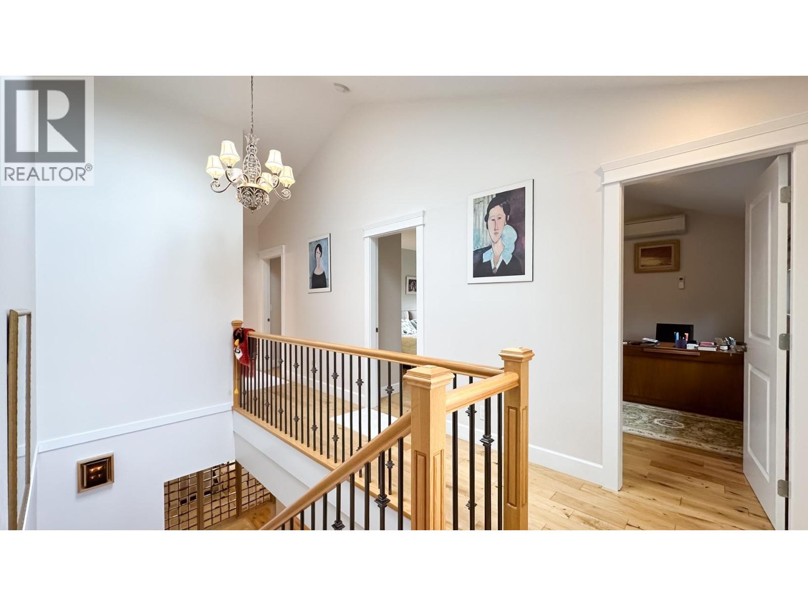 Photo 21 of 880 W 19th Street, North Vancouver BC