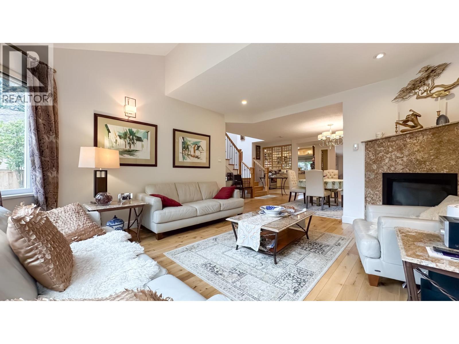 Photo 5 of 880 W 19th Street, North Vancouver BC