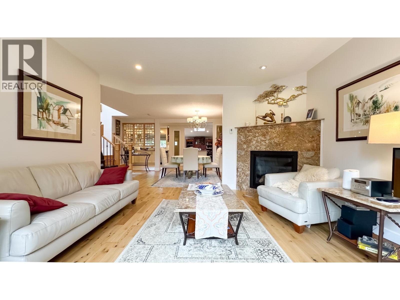 Photo 6 of 880 W 19th Street, North Vancouver BC