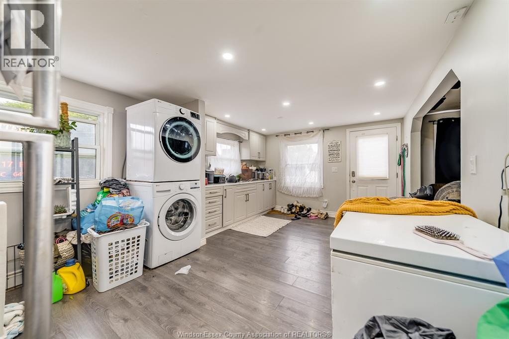 Photo 13 of 123 Park Avenue East, Chatham ON