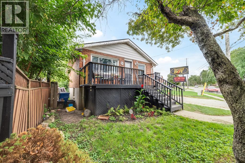Photo 4 of 123 Park Avenue East, Chatham ON