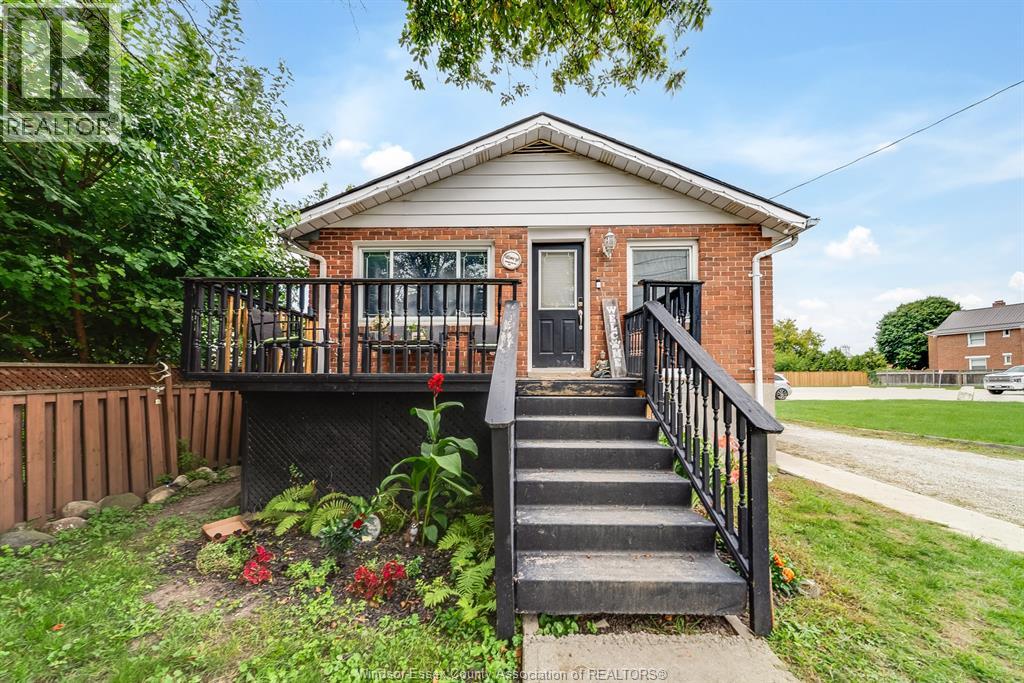 Photo 1 of 123 Park Avenue East, Chatham ON