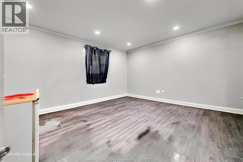Photo 16 of 123 Park Avenue East, Chatham ON
