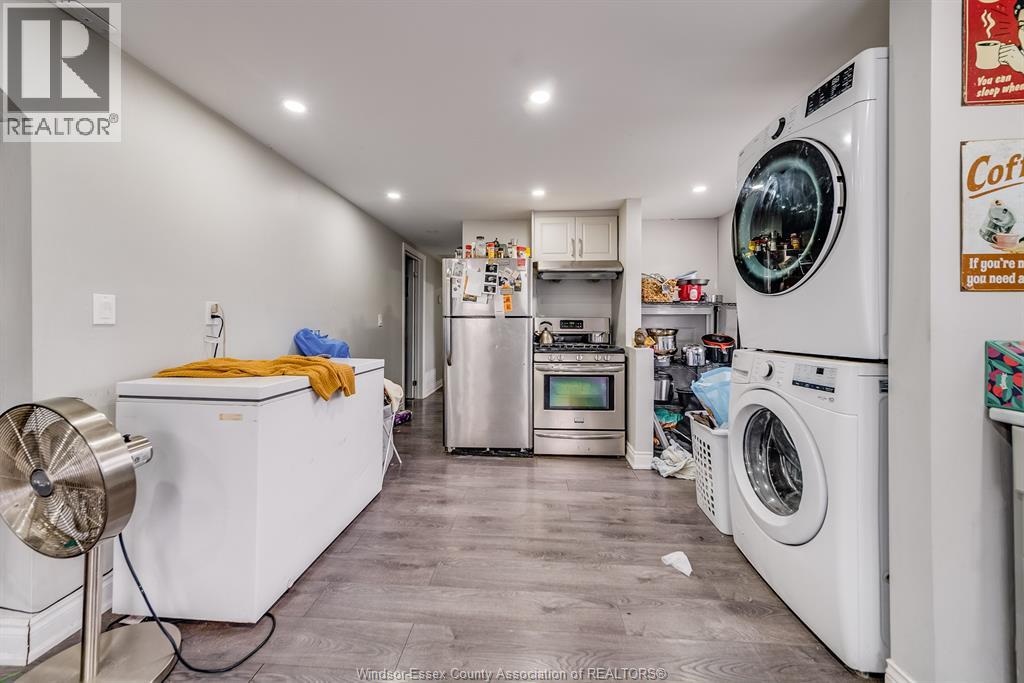Photo 12 of 123 Park Avenue East, Chatham ON