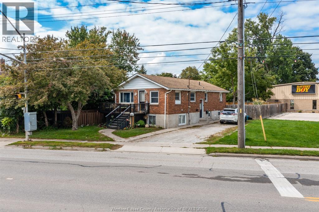 Photo 40 of 123 Park Avenue East, Chatham ON
