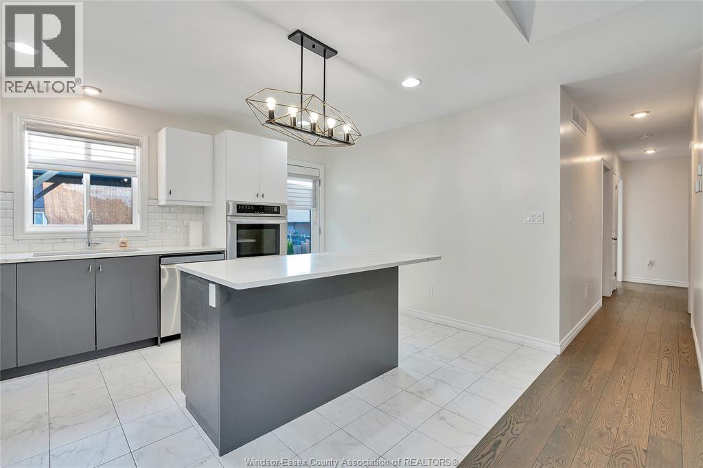 Photo 13 of 1029 Lublin Avenue, Windsor ON