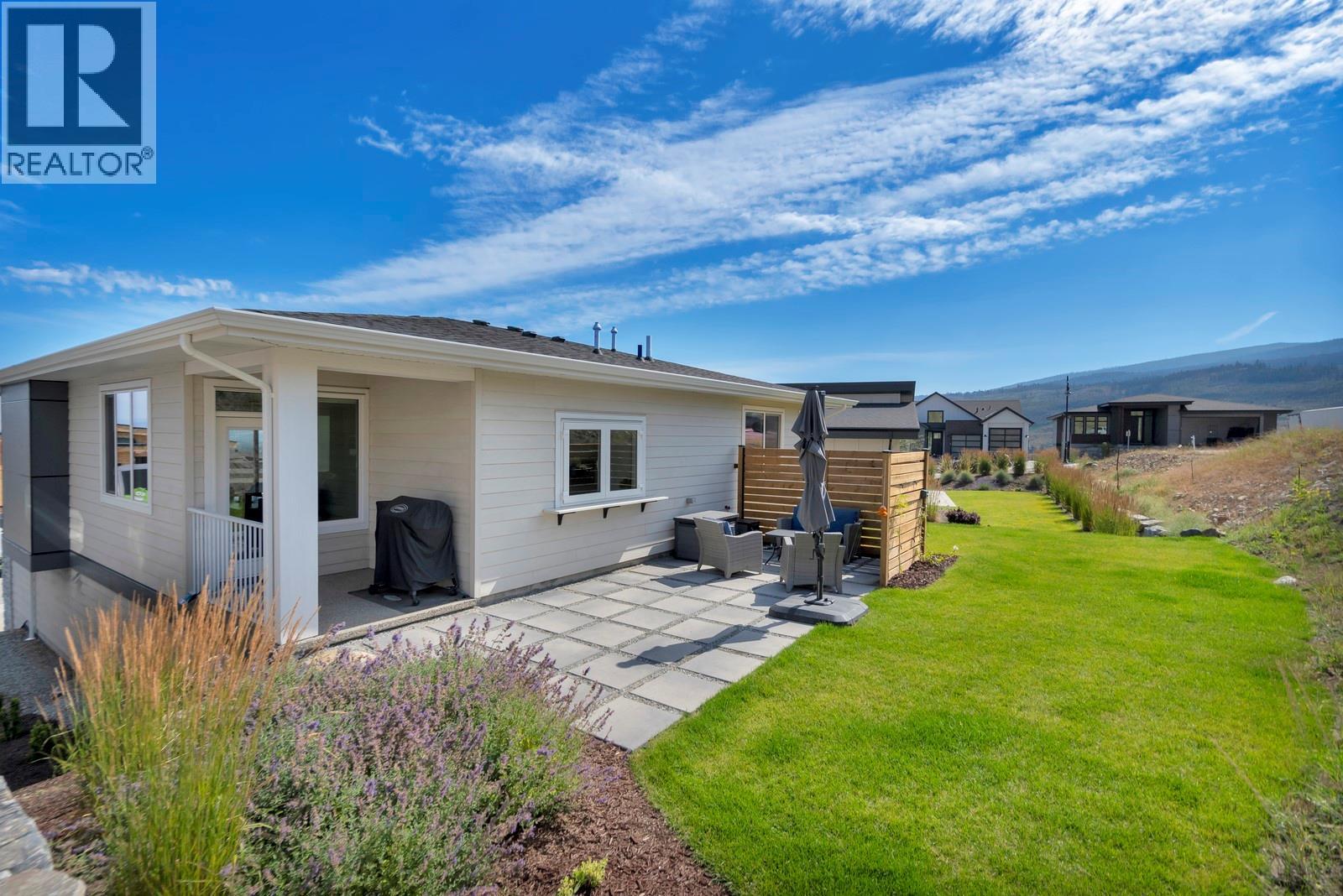 Photo 7 of 1131 Collinson Court, Kelowna BC