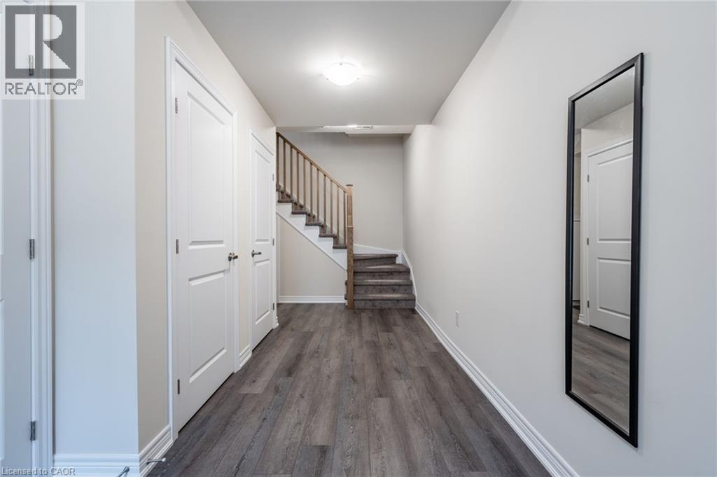 Photo 4 of 27 Rachel Drive Unit 36, Stoney Creek ON