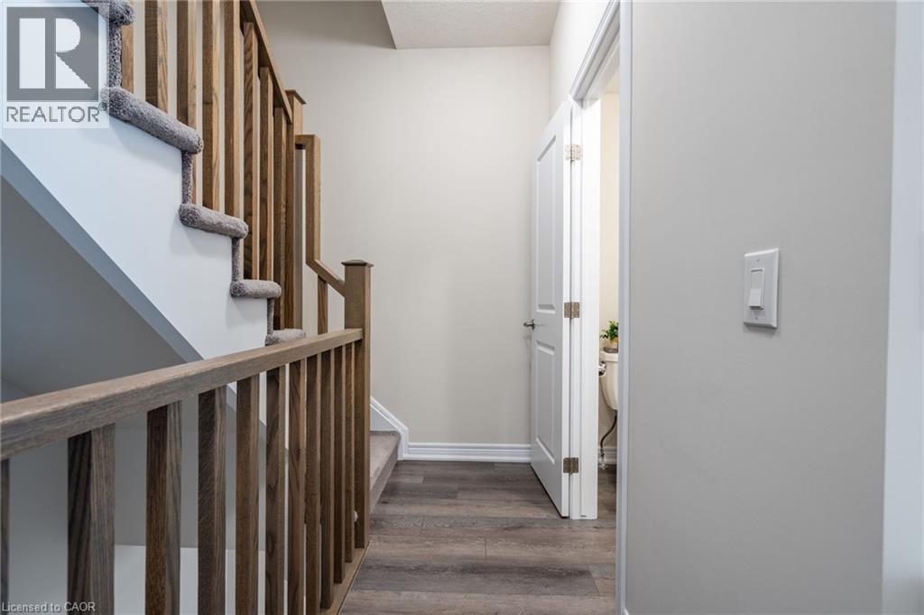 Photo 24 of 27 Rachel Drive Unit 36, Stoney Creek ON