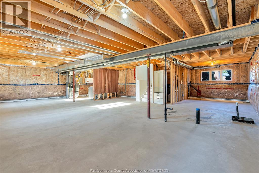 Photo 25 of 1029 Lublin Avenue, Windsor ON