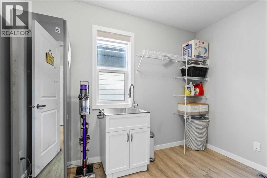Photo 38 of 217 Magnolia Heath Se, Calgary AB