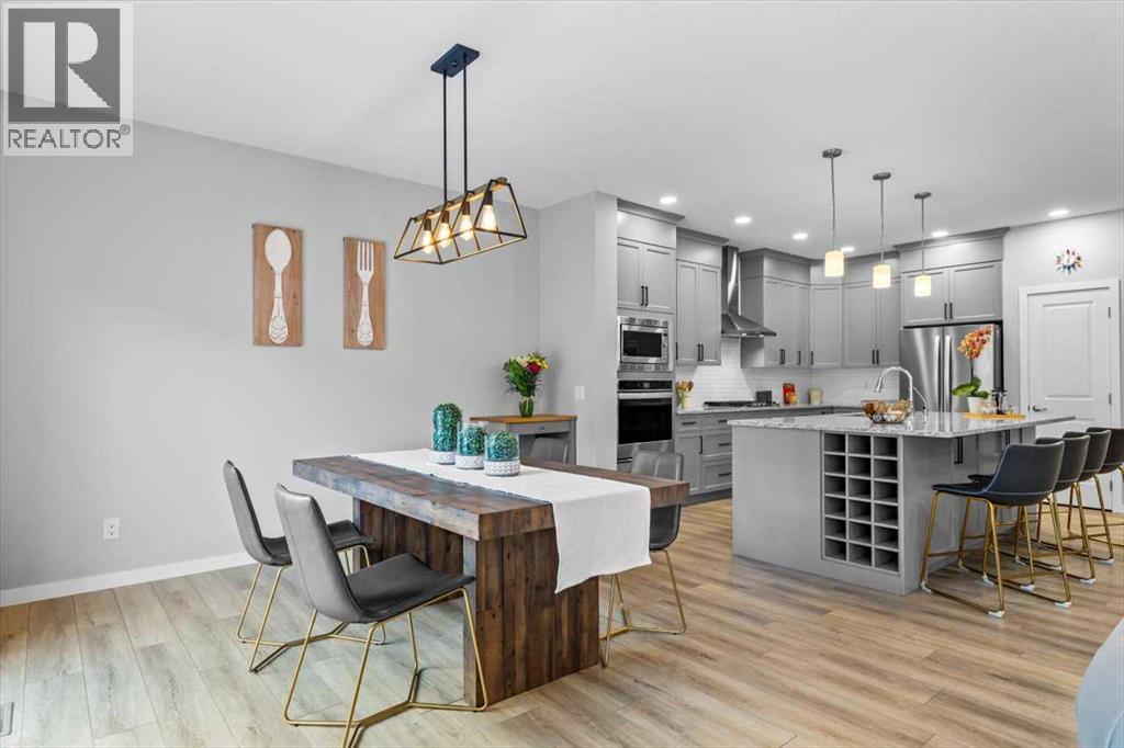Photo 14 of 217 Magnolia Heath Se, Calgary AB