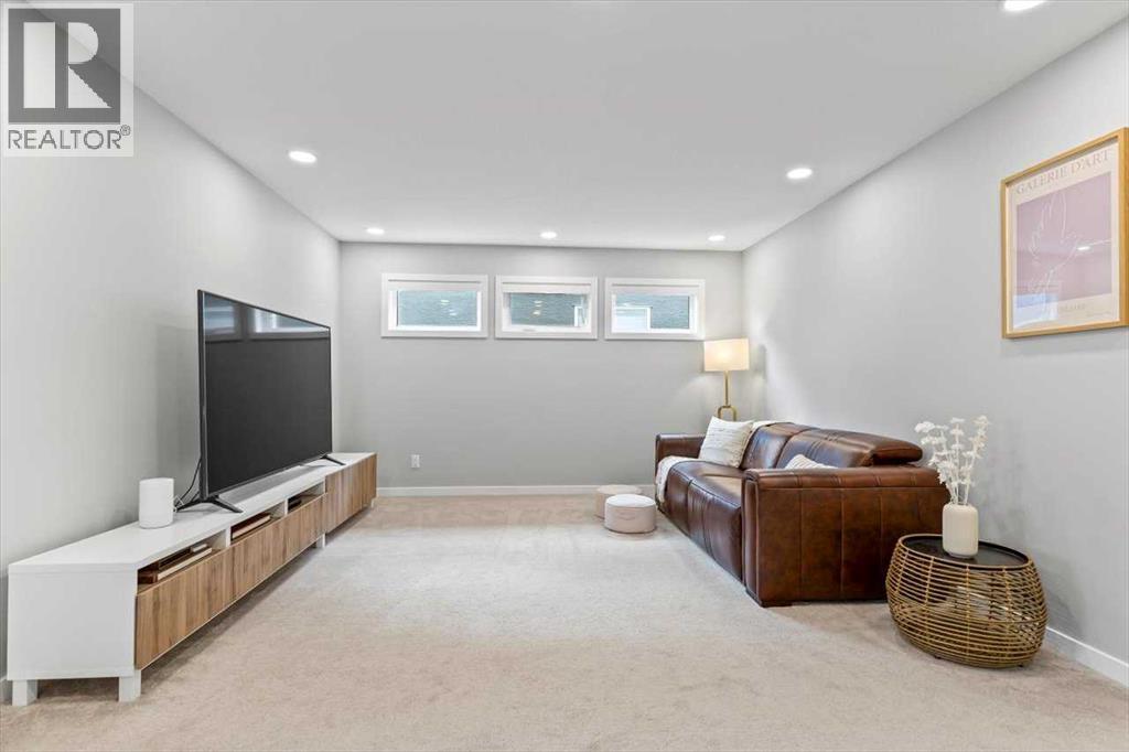 Photo 23 of 217 Magnolia Heath Se, Calgary AB