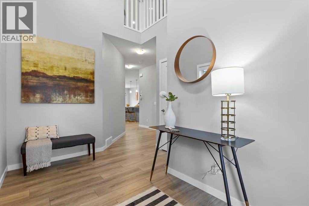 Photo 3 of 217 Magnolia Heath Se, Calgary AB