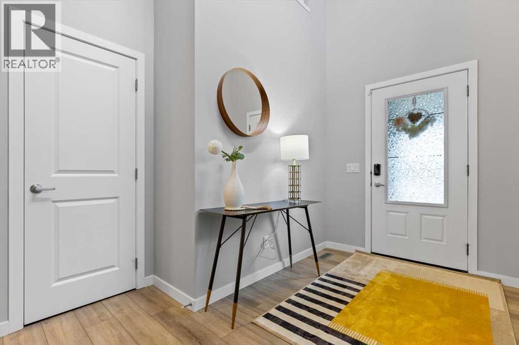 Photo 2 of 217 Magnolia Heath Se, Calgary AB