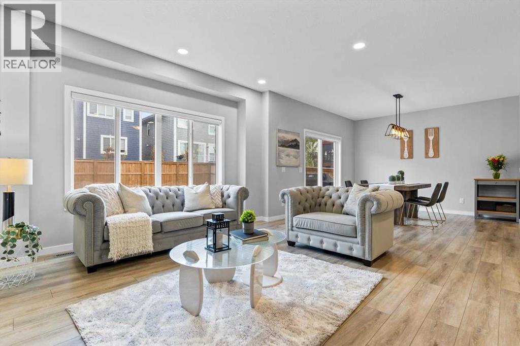 Photo 17 of 217 Magnolia Heath Se, Calgary AB