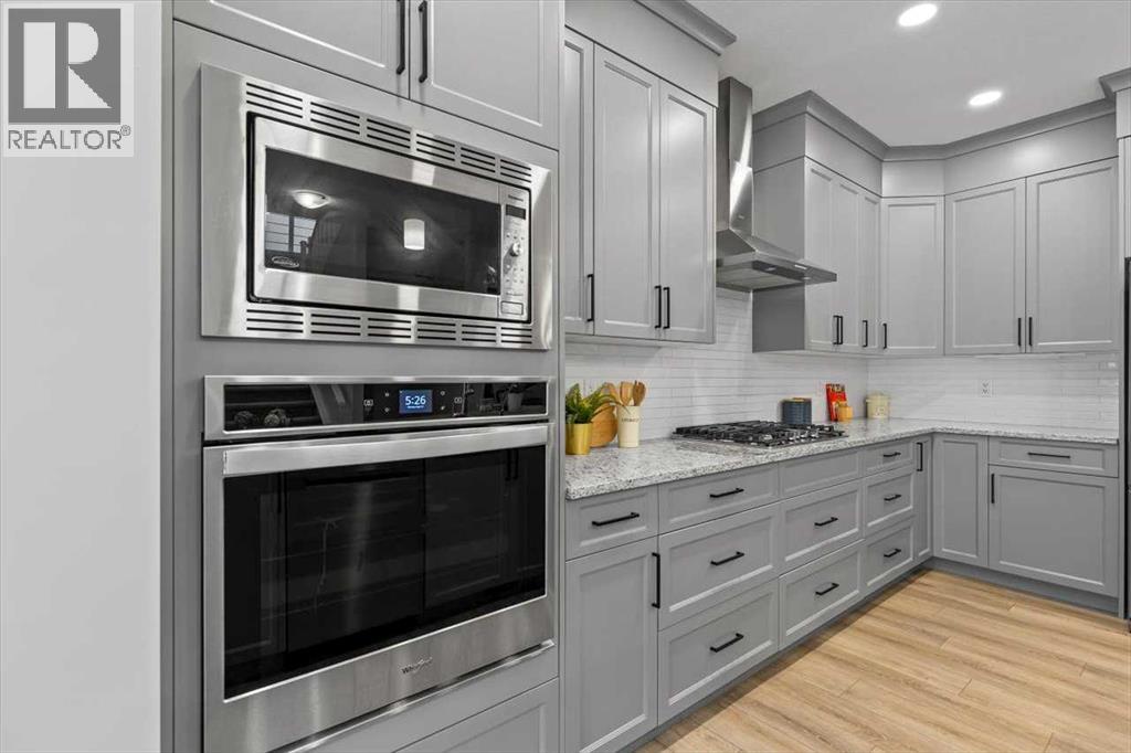 Photo 10 of 217 Magnolia Heath Se, Calgary AB