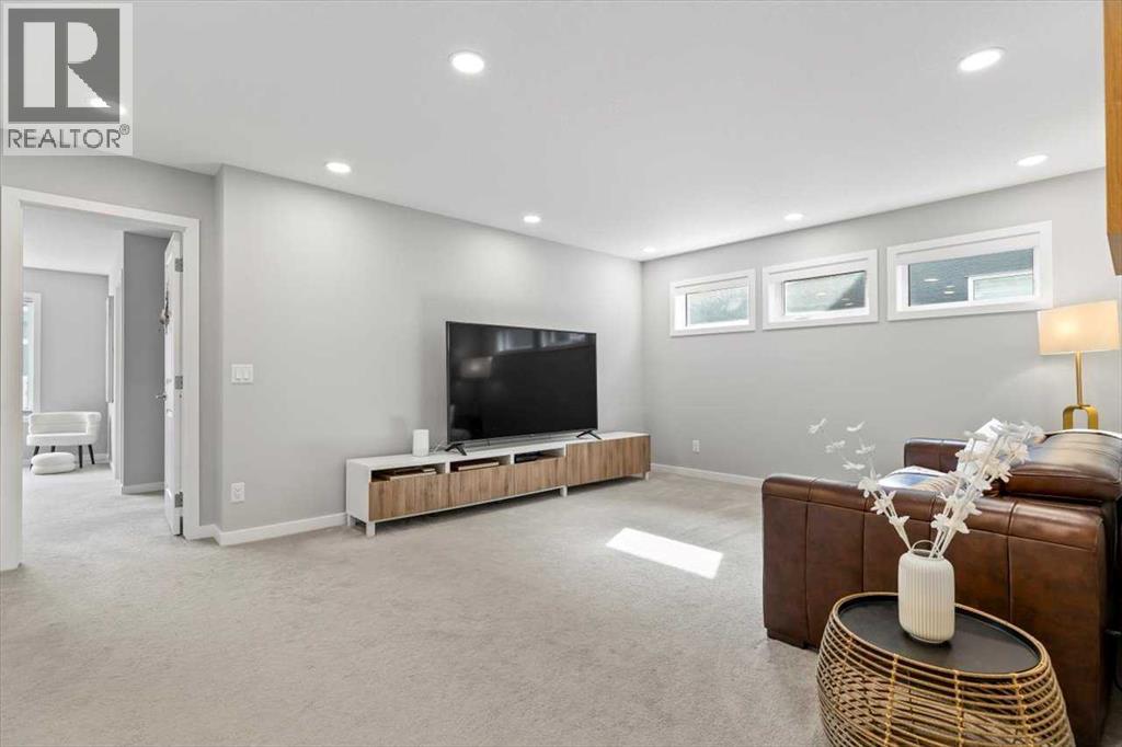 Photo 25 of 217 Magnolia Heath Se, Calgary AB