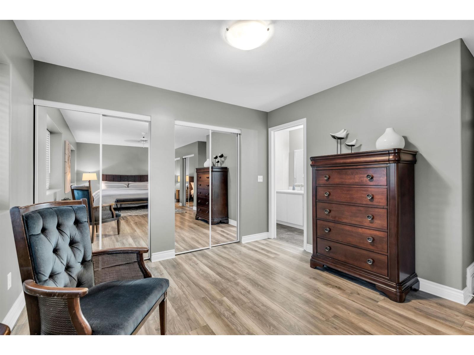Photo 9 of 9067 Trattle Street, Langley BC