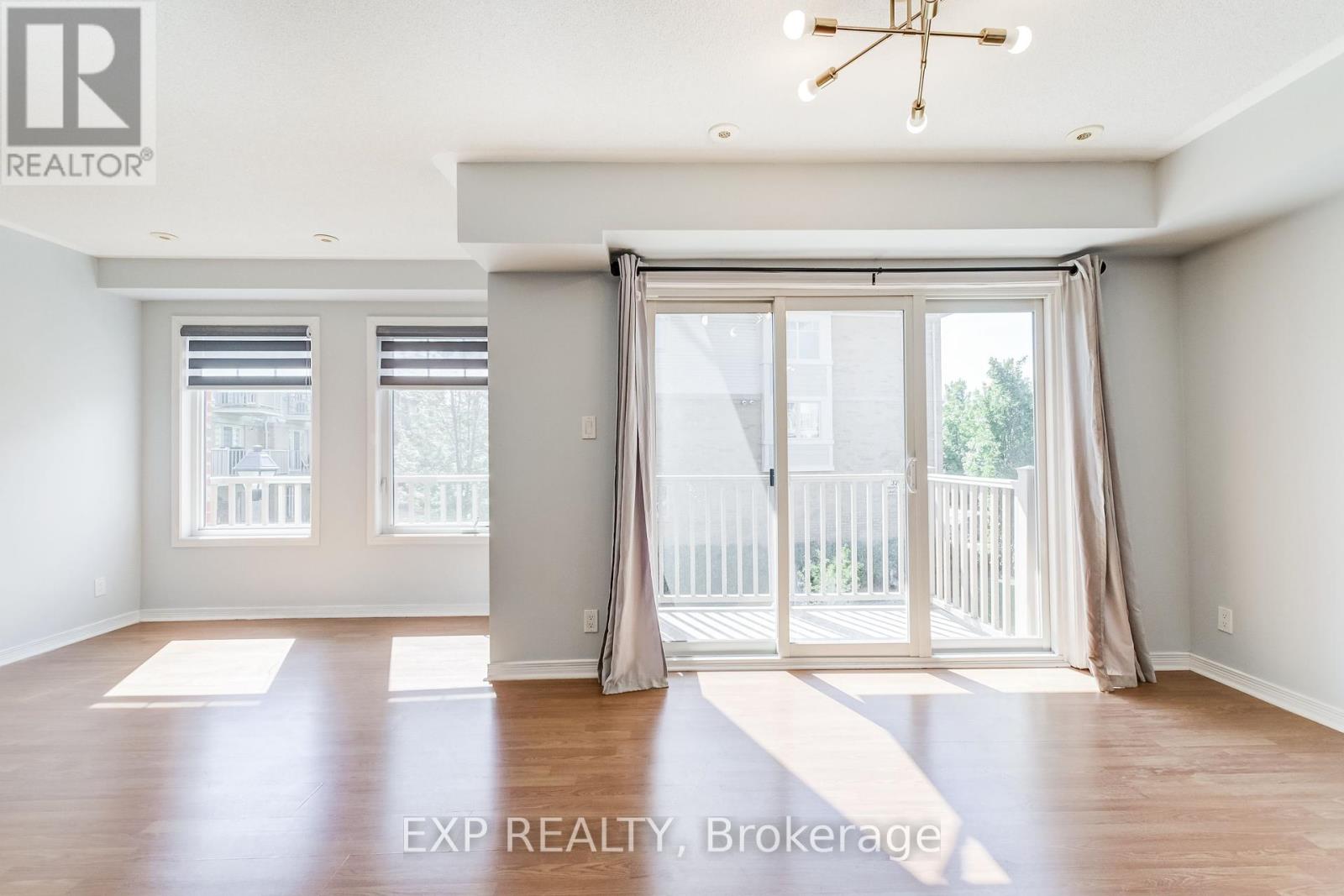 Photo 6 of 60 3250 Bentley Drive, Mississauga ON