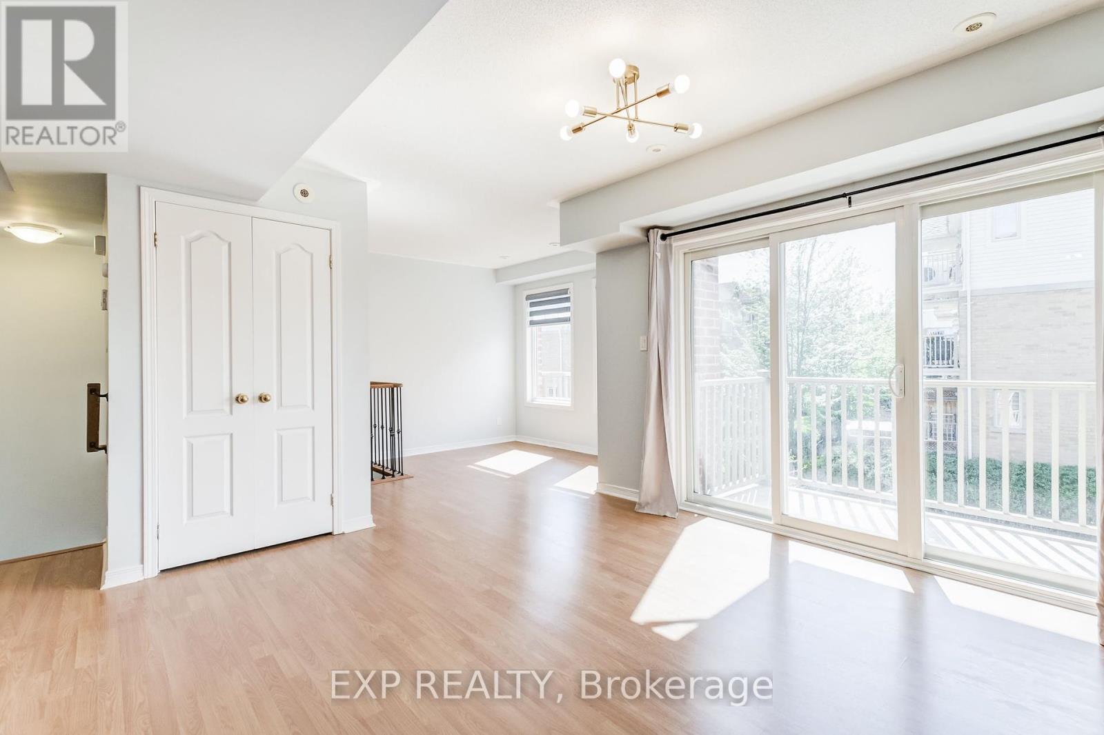 Photo 7 of 60 3250 Bentley Drive, Mississauga ON