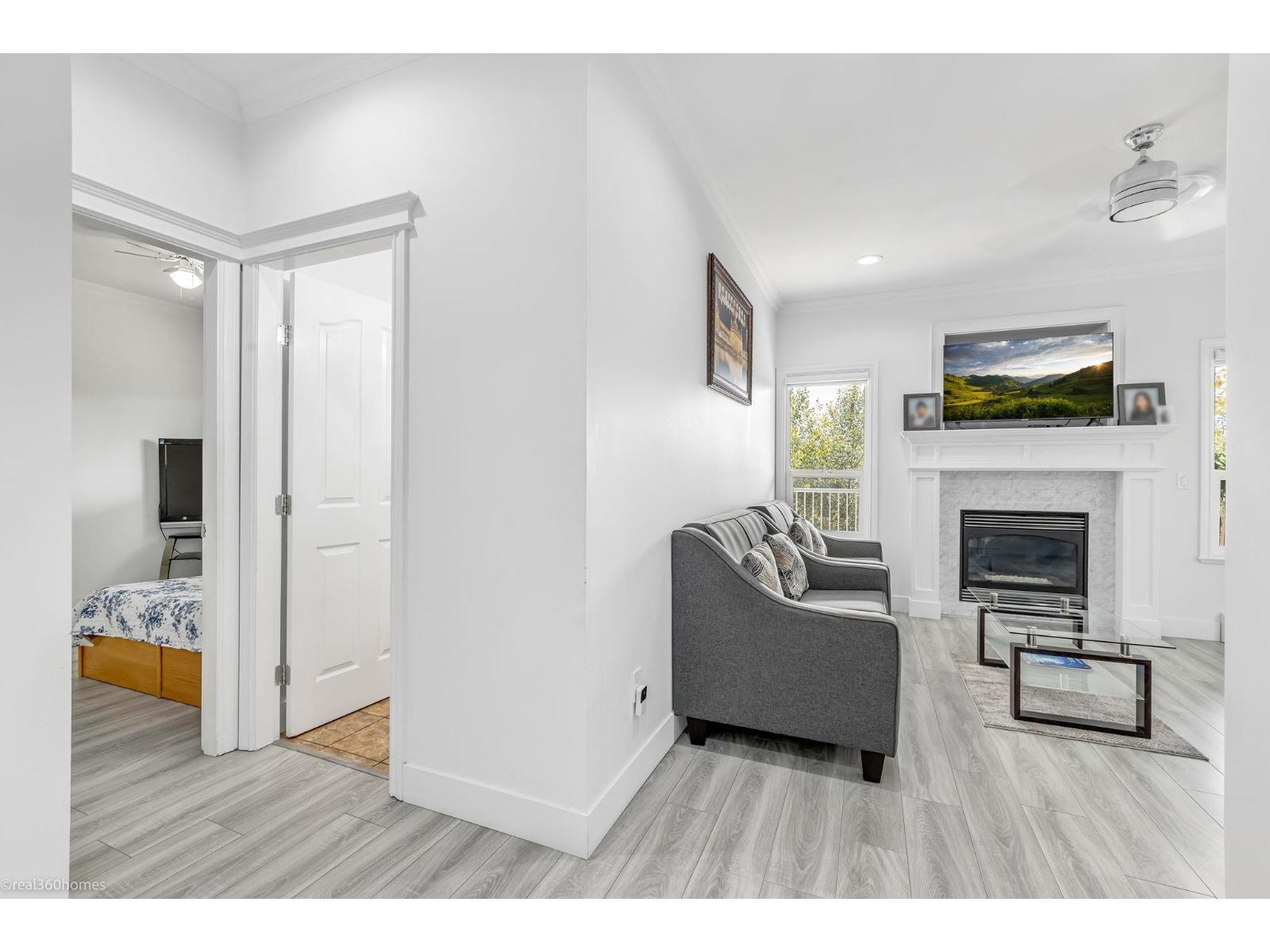 Photo 22 of 14642 67 A Avenue, Surrey BC