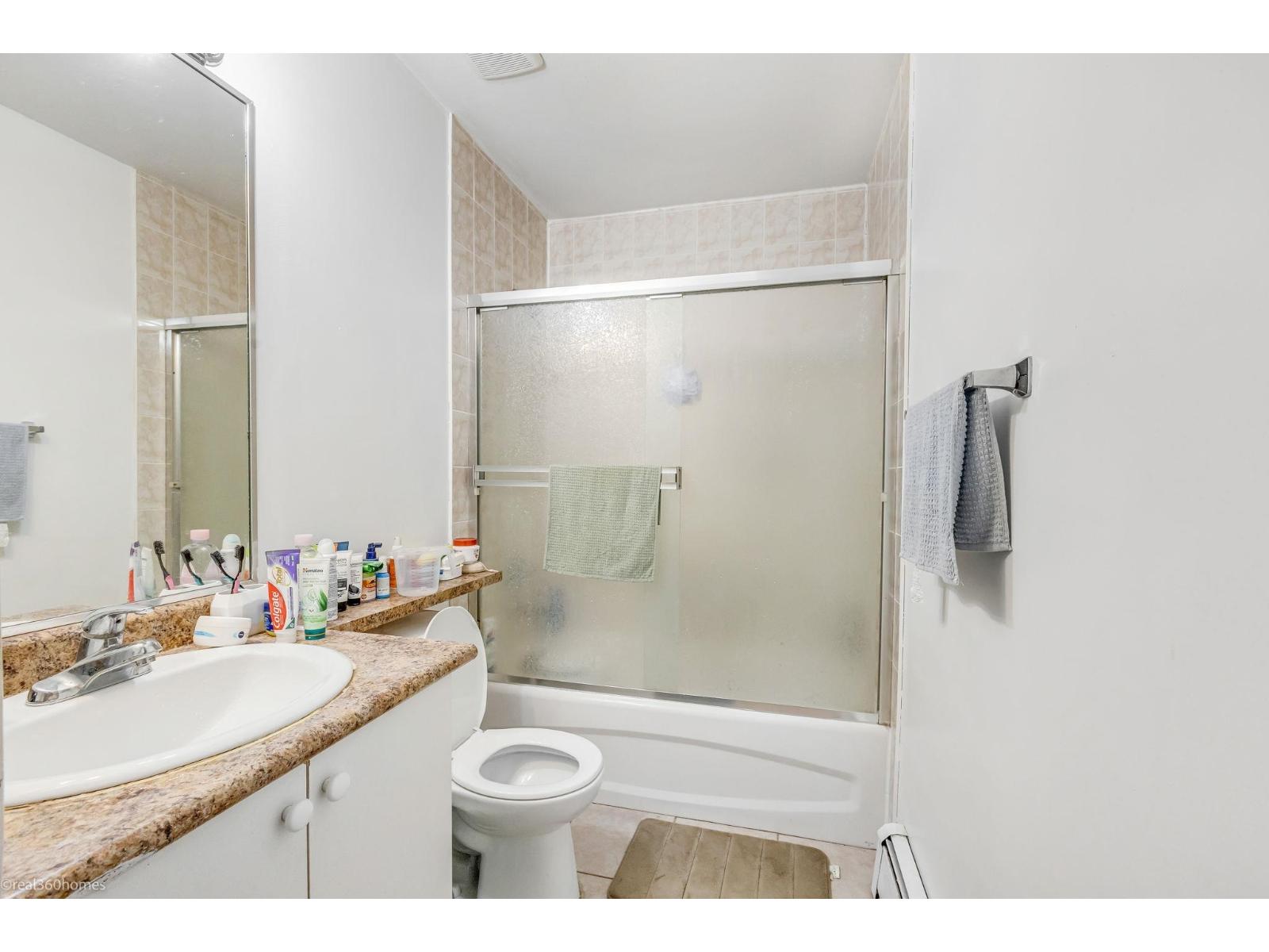 Photo 39 of 14642 67 A Avenue, Surrey BC