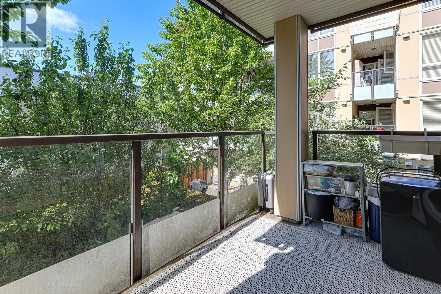 Photo 19 of 208 55 Eighth Avenue, New Westminster BC
