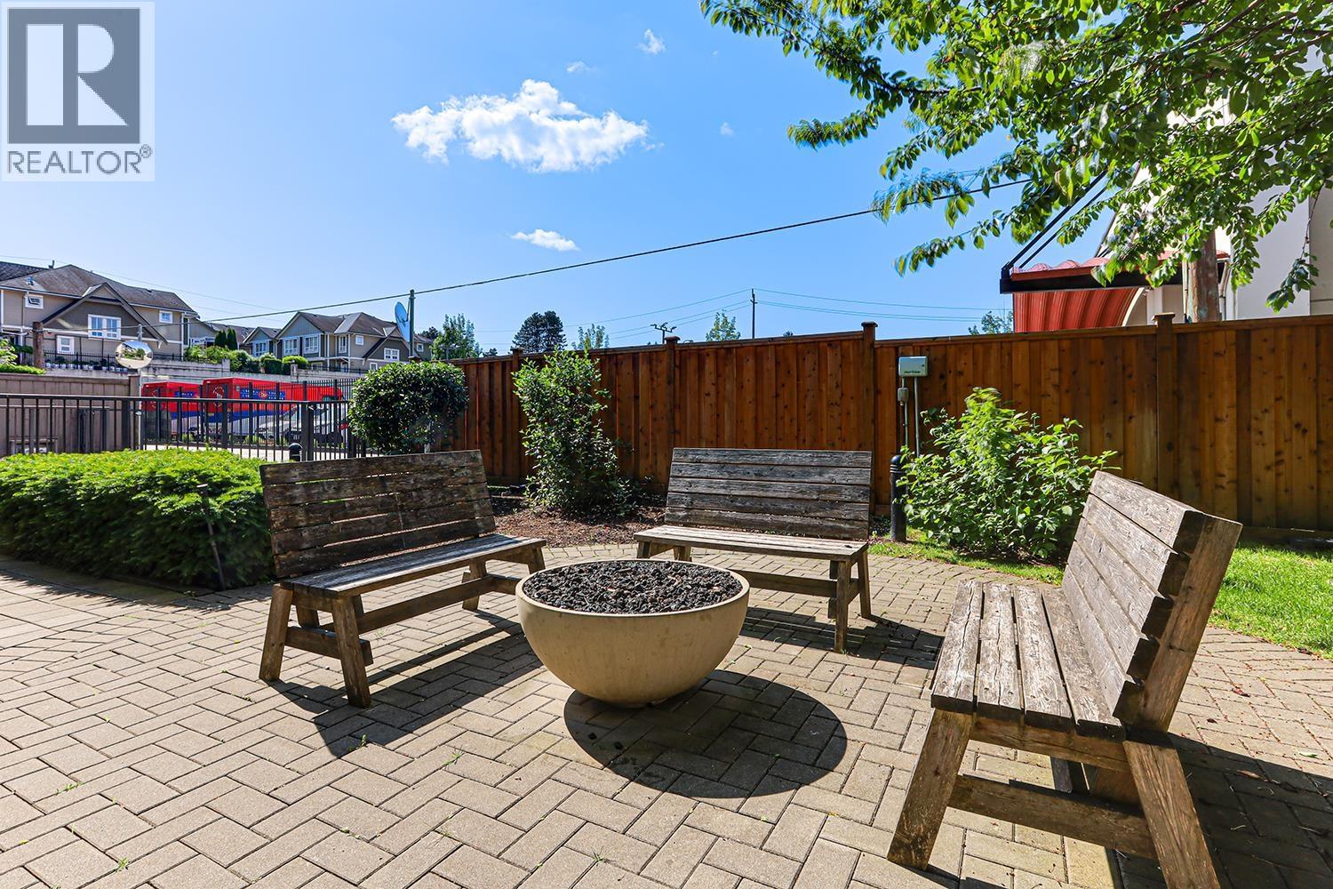 Photo 23 of 208 55 Eighth Avenue, New Westminster BC