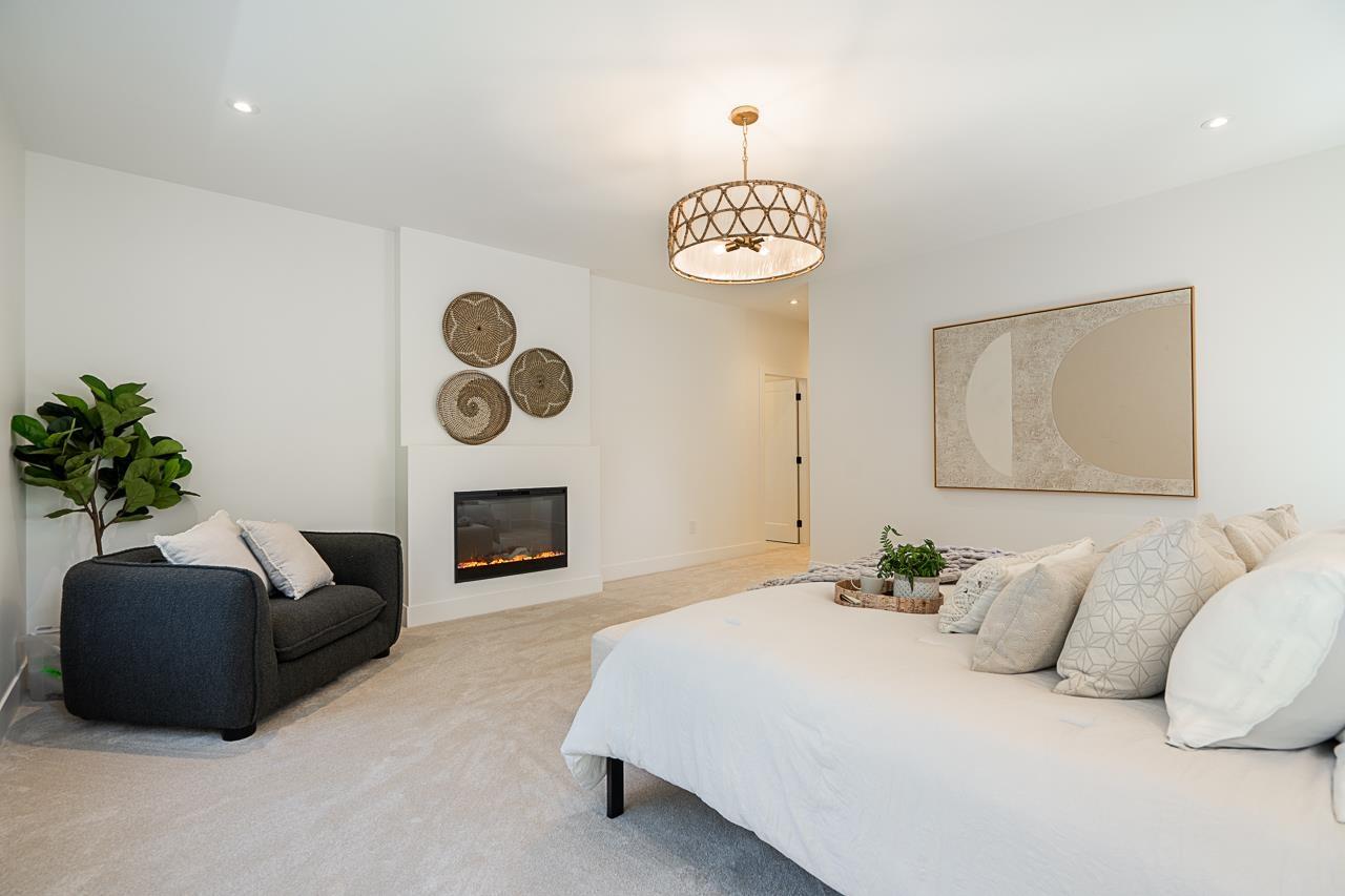 Photo 23 of 20837 45 A Avenue, Langley BC