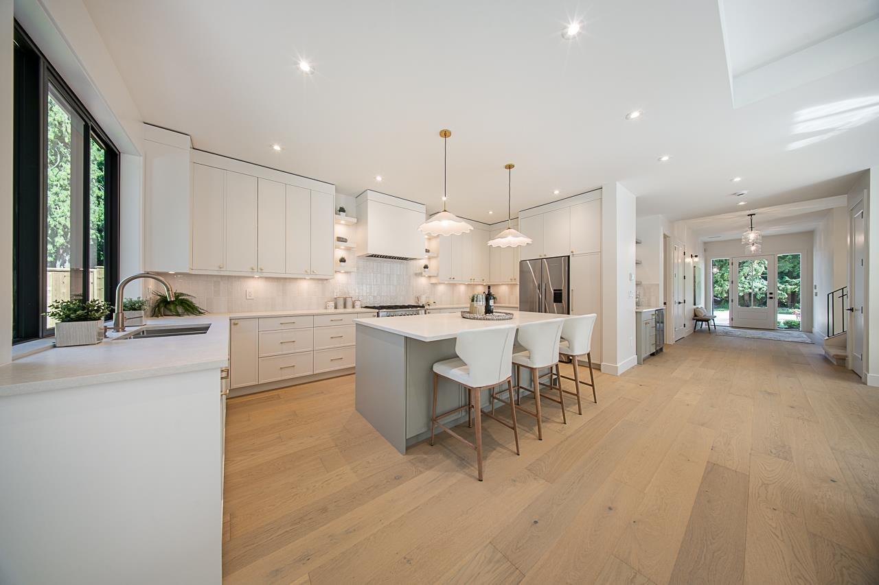 Photo 12 of 20837 45 A Avenue, Langley BC