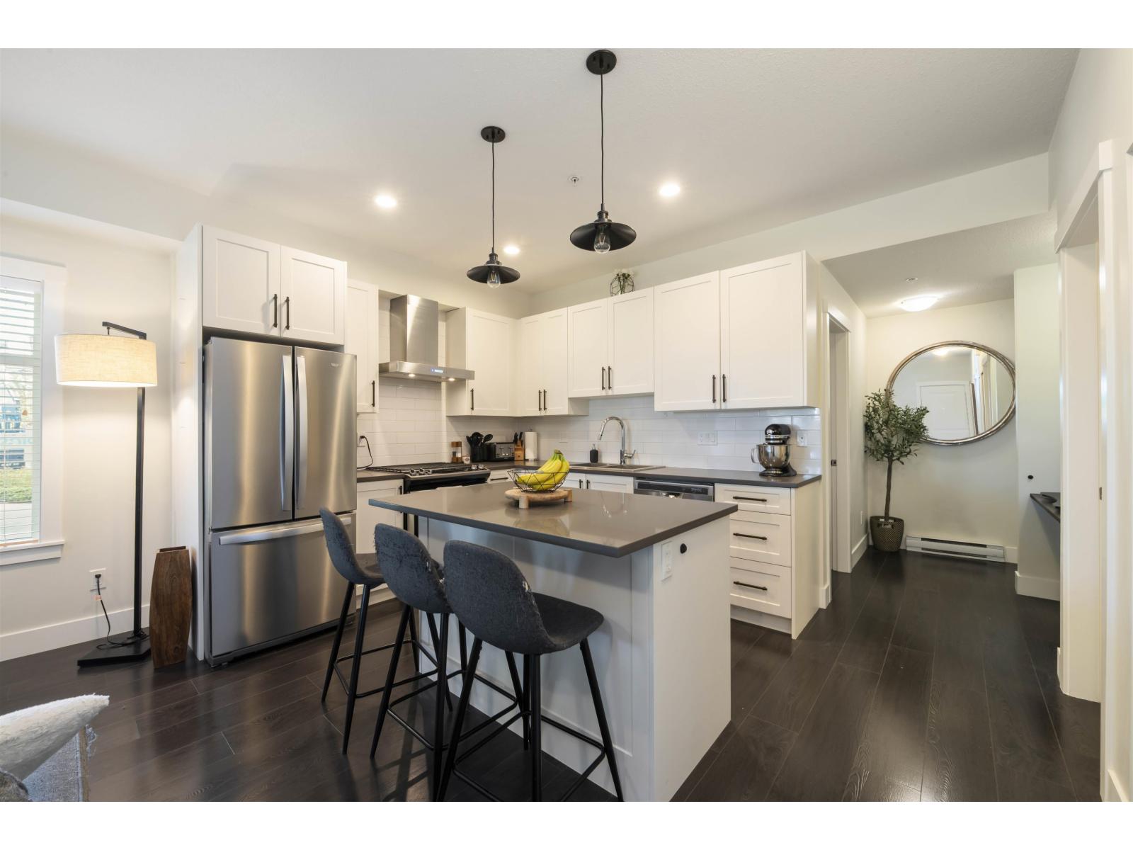 Photo 9 of 101 16528 24 A Avenue, Surrey BC