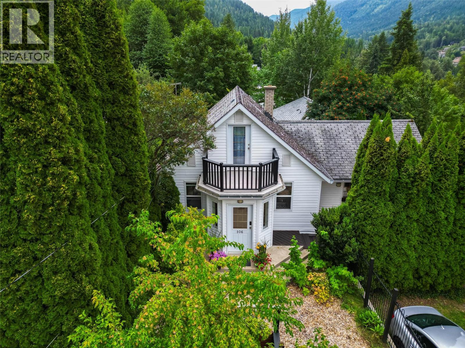 Photo 40 of 106 Richards Street, Nelson BC