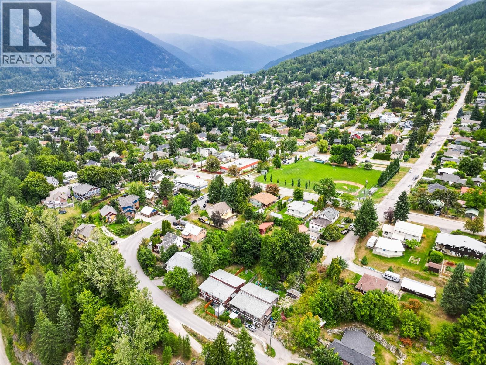 Photo 48 of 106 Richards Street, Nelson BC