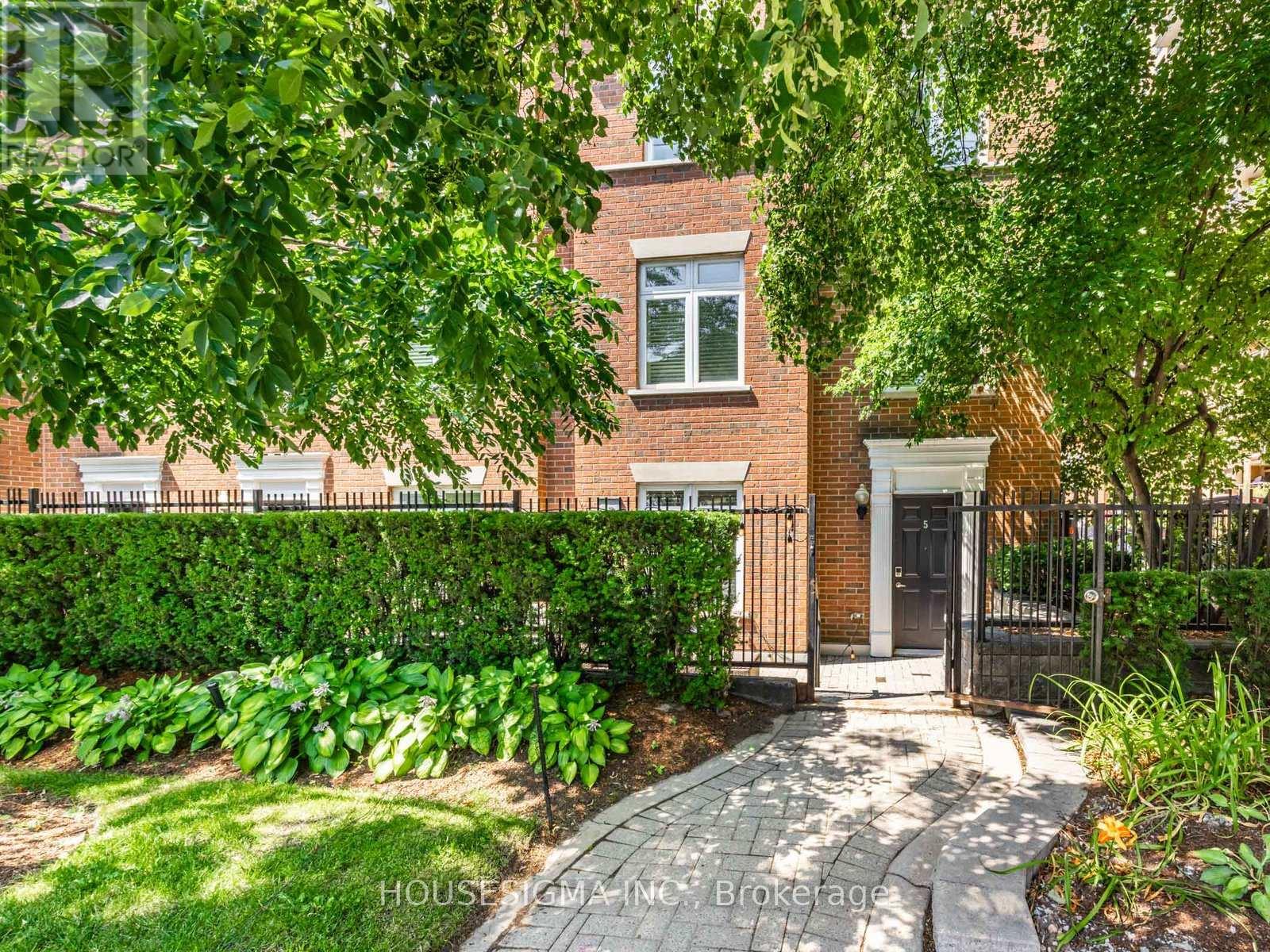 Photo 1 of 5 106 Redpath Avenue, Toronto ON