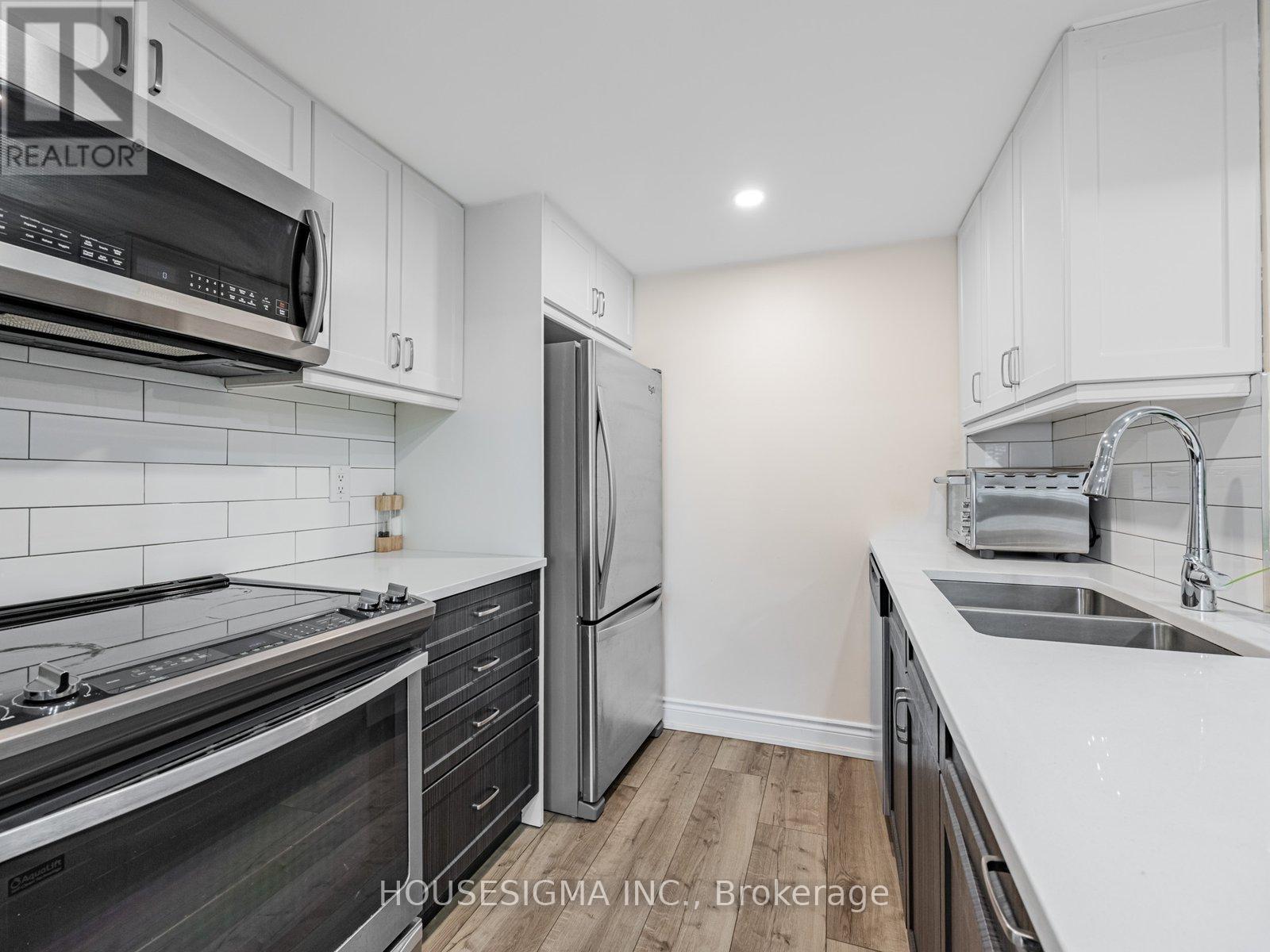 Photo 15 of 5 106 Redpath Avenue, Toronto ON