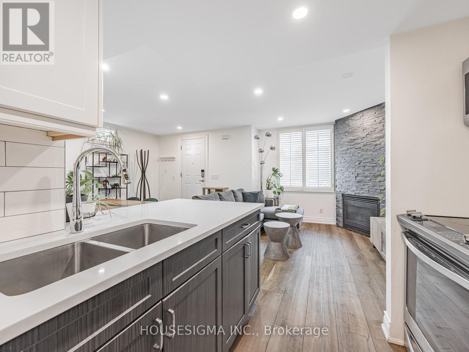 Photo 17 of 5 106 Redpath Avenue, Toronto ON
