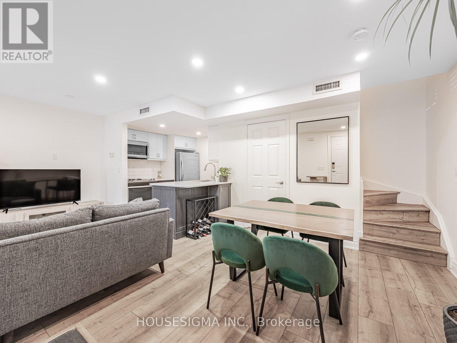 Photo 21 of 5 106 Redpath Avenue, Toronto ON