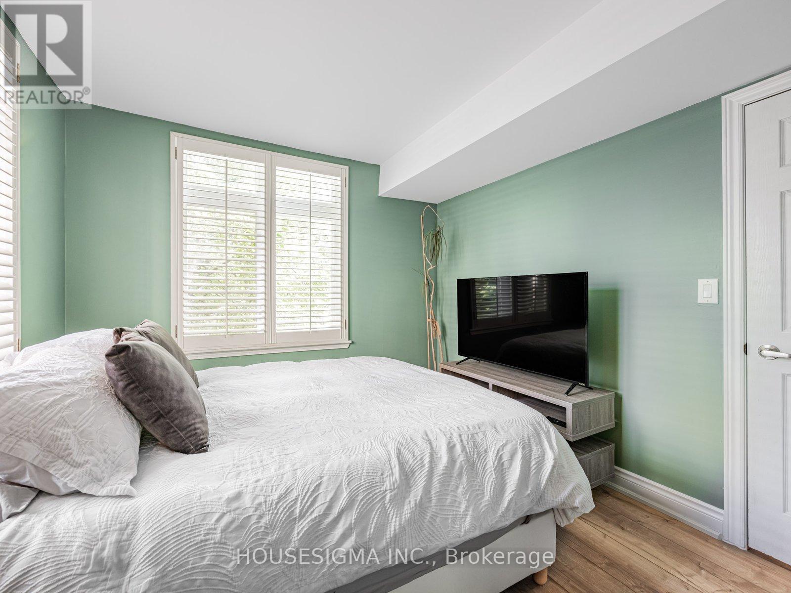 Photo 23 of 5 106 Redpath Avenue, Toronto ON