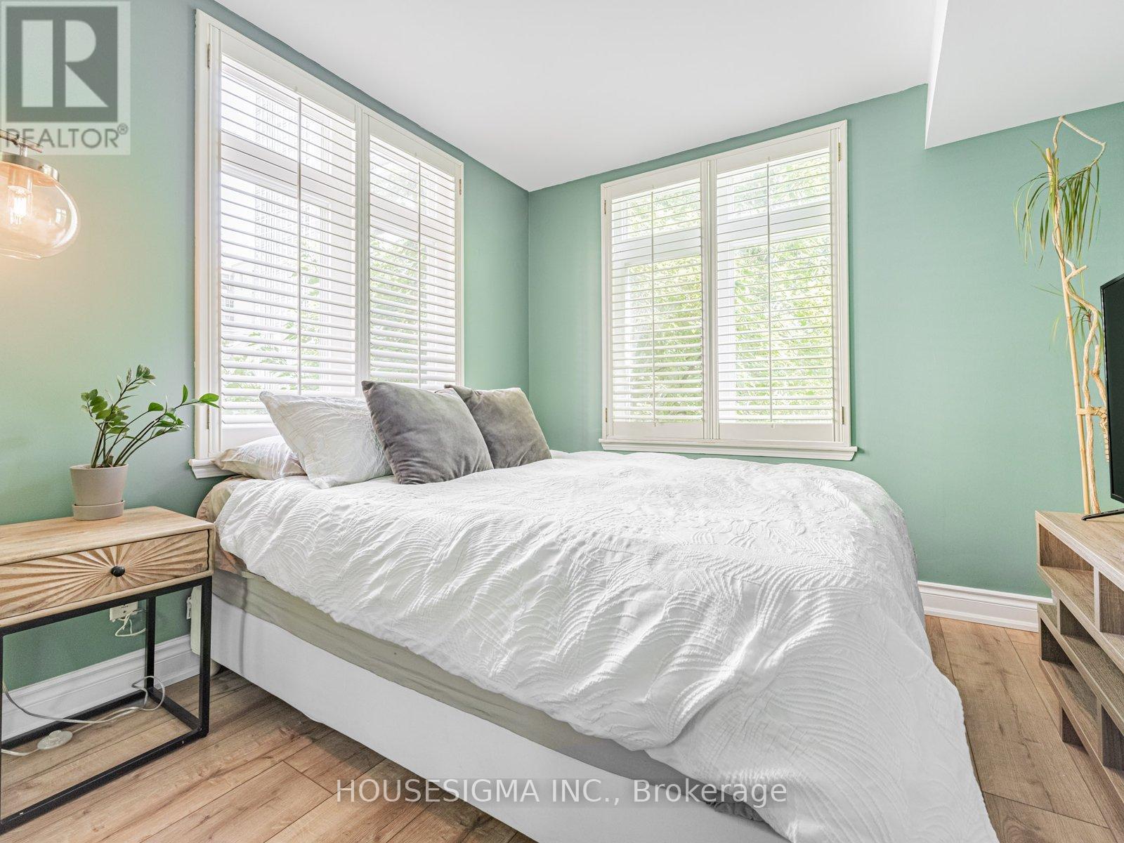Photo 25 of 5 106 Redpath Avenue, Toronto ON