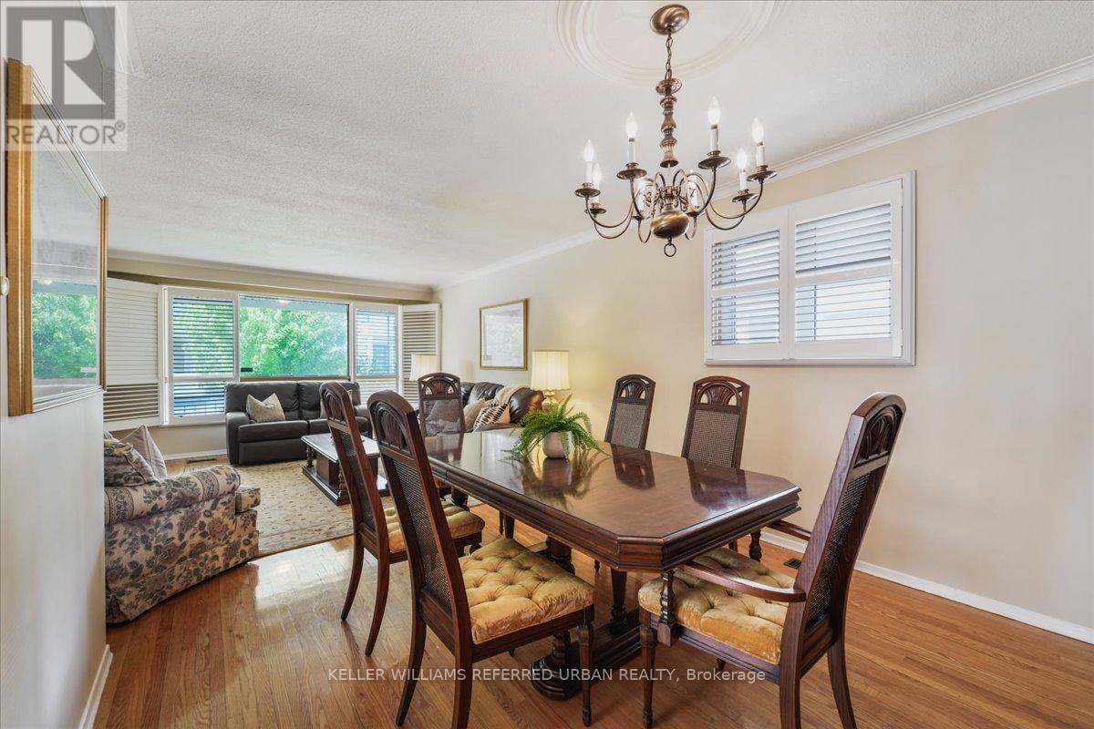 Photo 11 of 25 Farrell Avenue, Toronto ON
