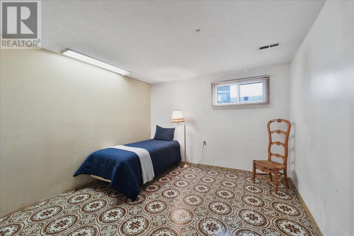 Photo 29 of 25 Farrell Avenue, Toronto ON